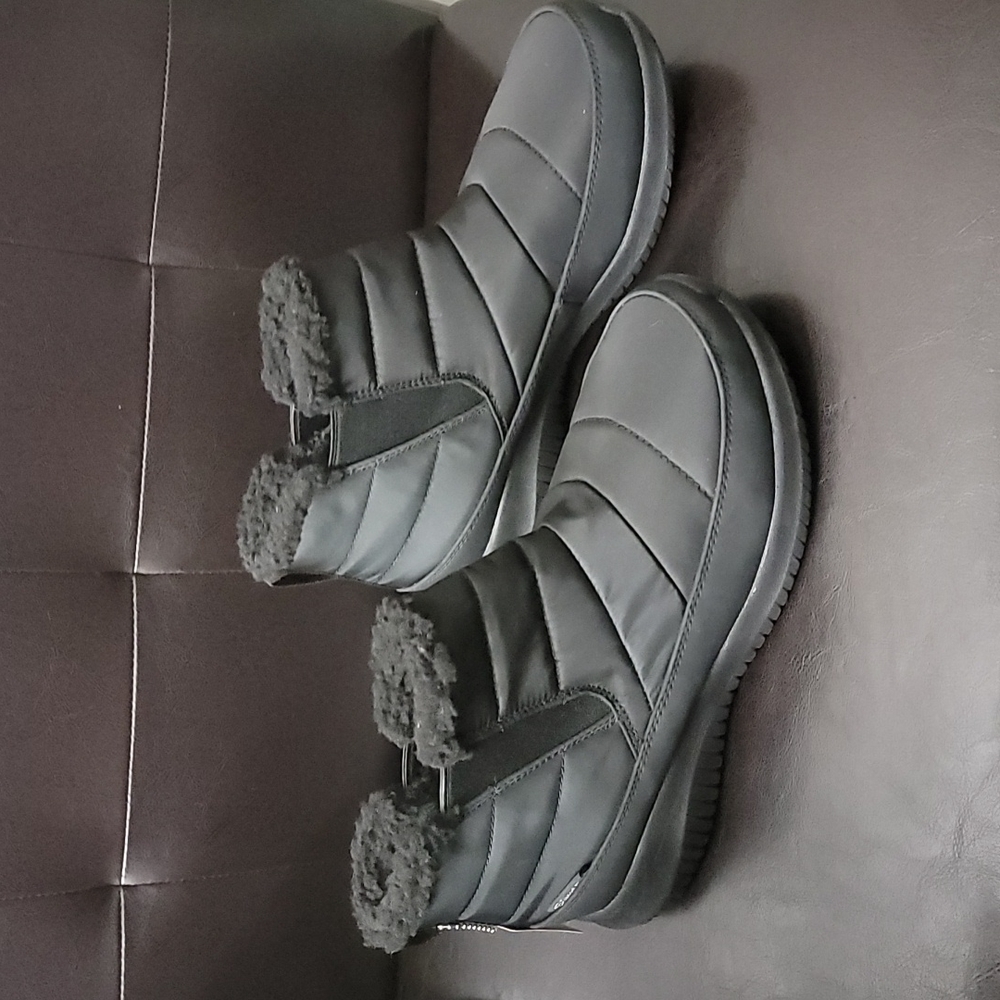 Skechers rain/ snow booties